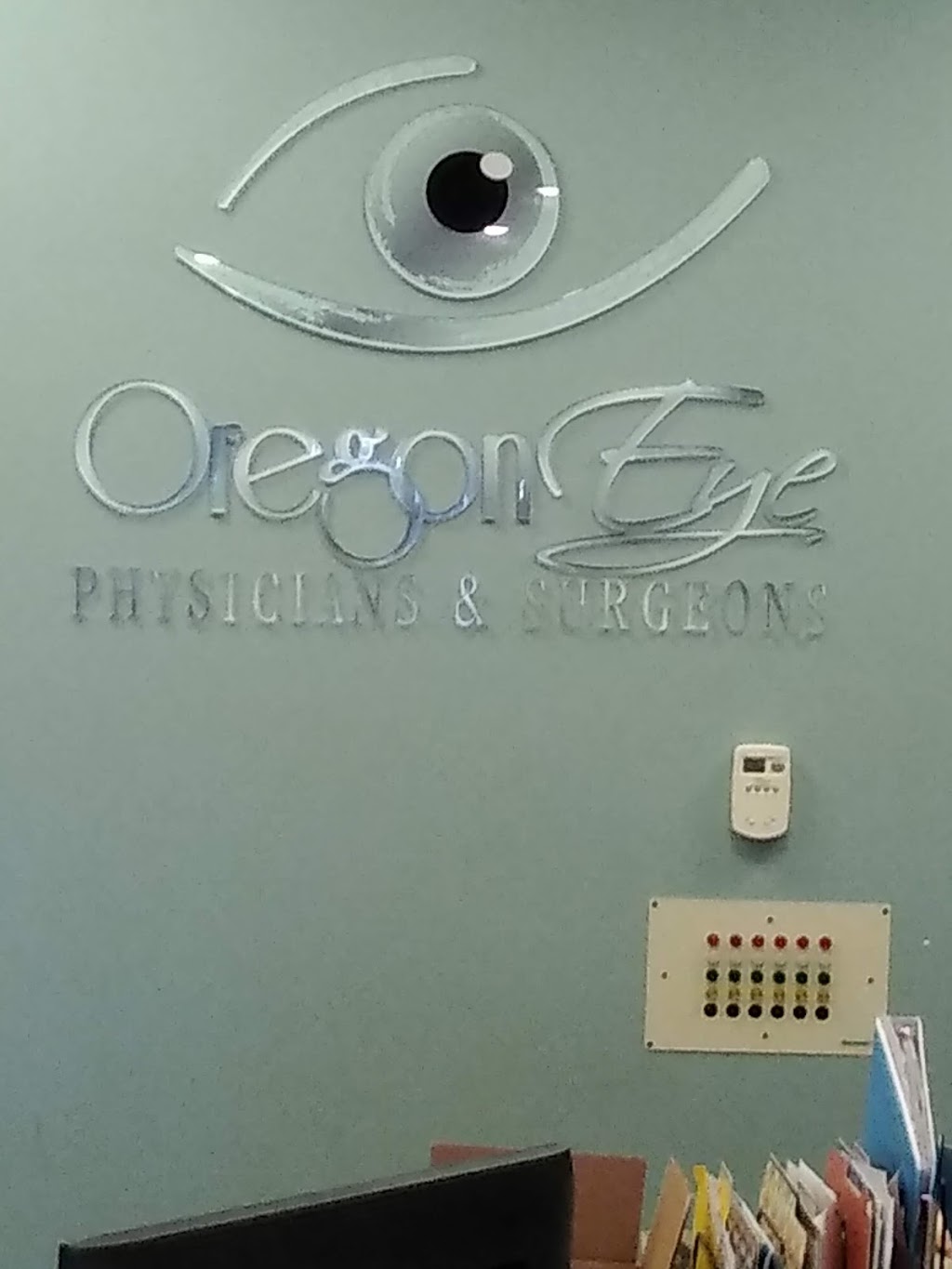 Oregon Eye Physicians & Surgeons | 20015 SW Pacific Hwy, Sherwood, OR 97140, USA | Phone: (503) 610-1025