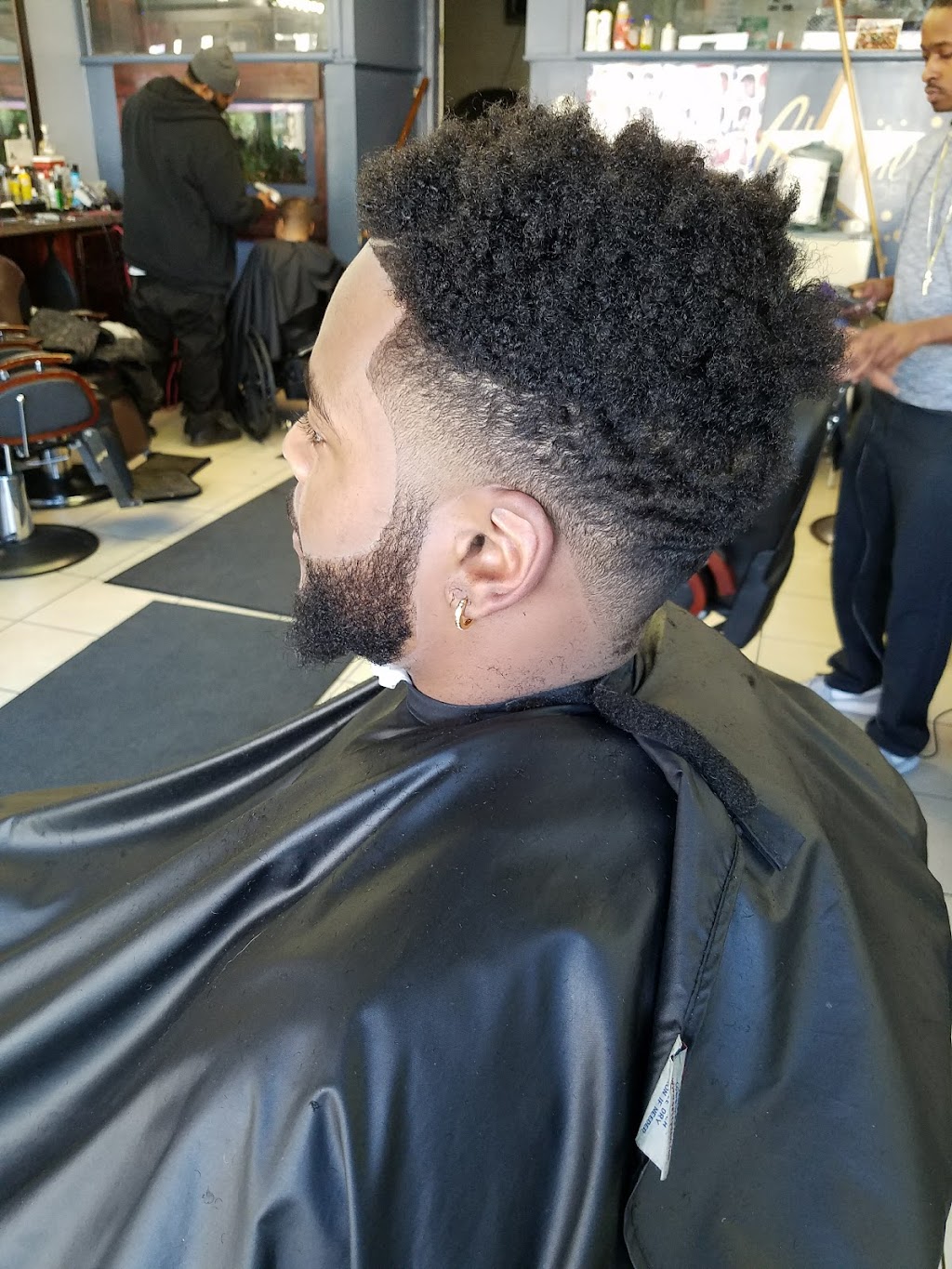 Celebrities Barbershop | 216 Central Ave, Albany, NY 12206, USA | Phone: (518) 229-8744