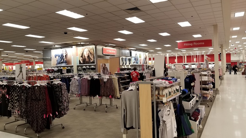 Target | 7200 Valley Creek Plaza, Woodbury, MN 55125, USA | Phone: (651) 735-7083