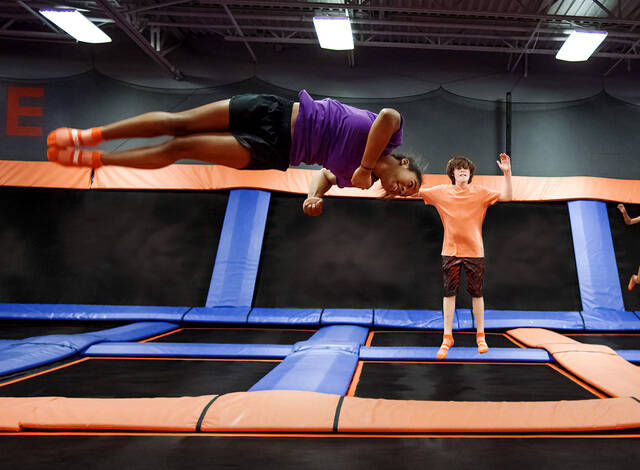 Pauleys Pizza / Sky Zone Bowie | 1300 Crain Hwy, Bowie, MD 20716, USA | Phone: (301) 683-7997
