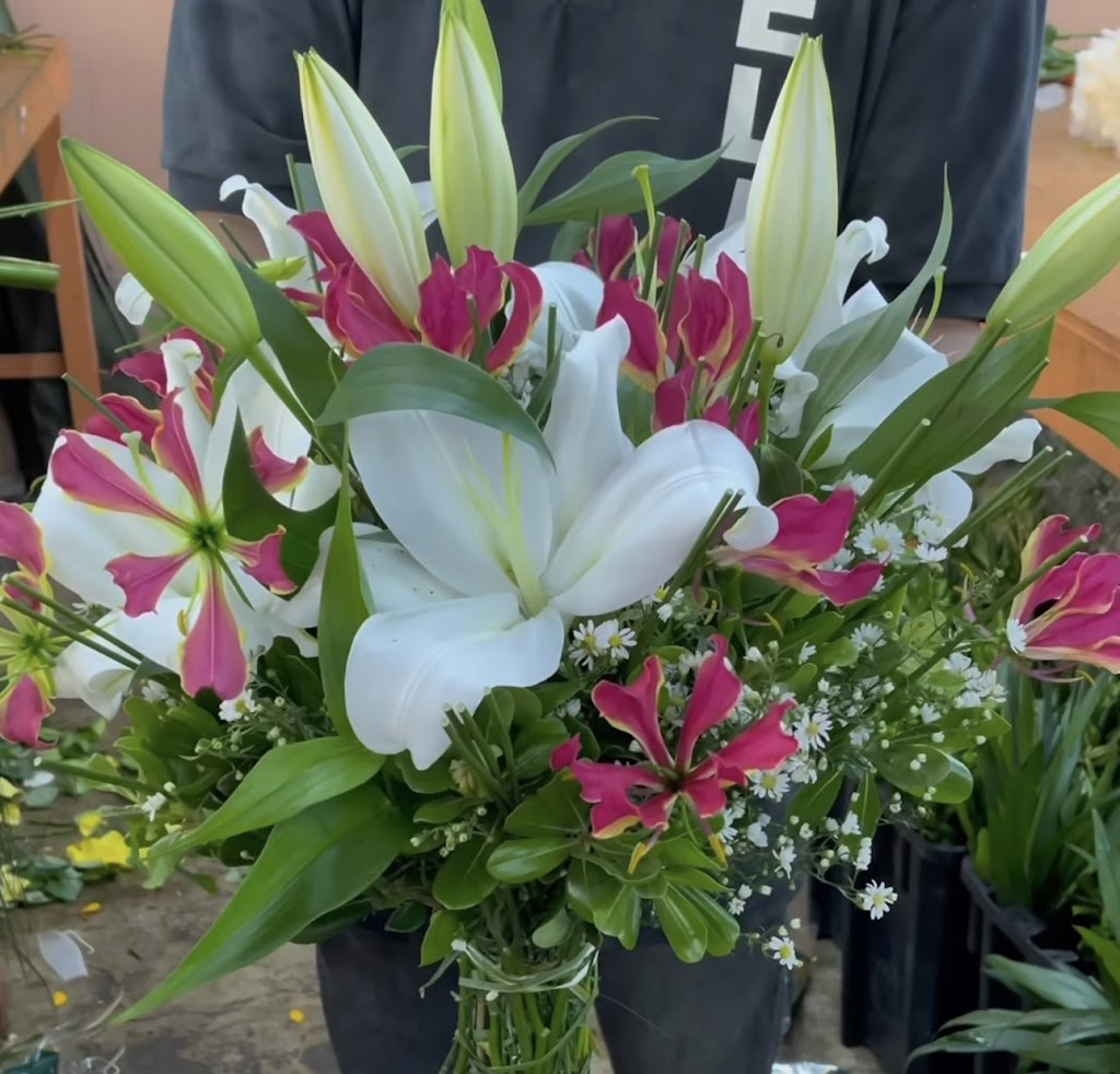 Spencer Florist | 12718 NE 36th St, Edmond, OK 73083, USA | Phone: (405) 771-5599