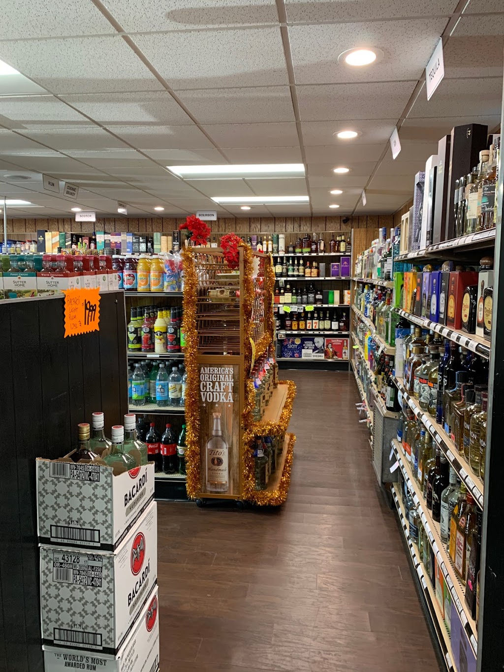 Mill Plain Package Store | 71 Mill Plain Rd, Danbury, CT 06811, USA | Phone: (203) 748-0776