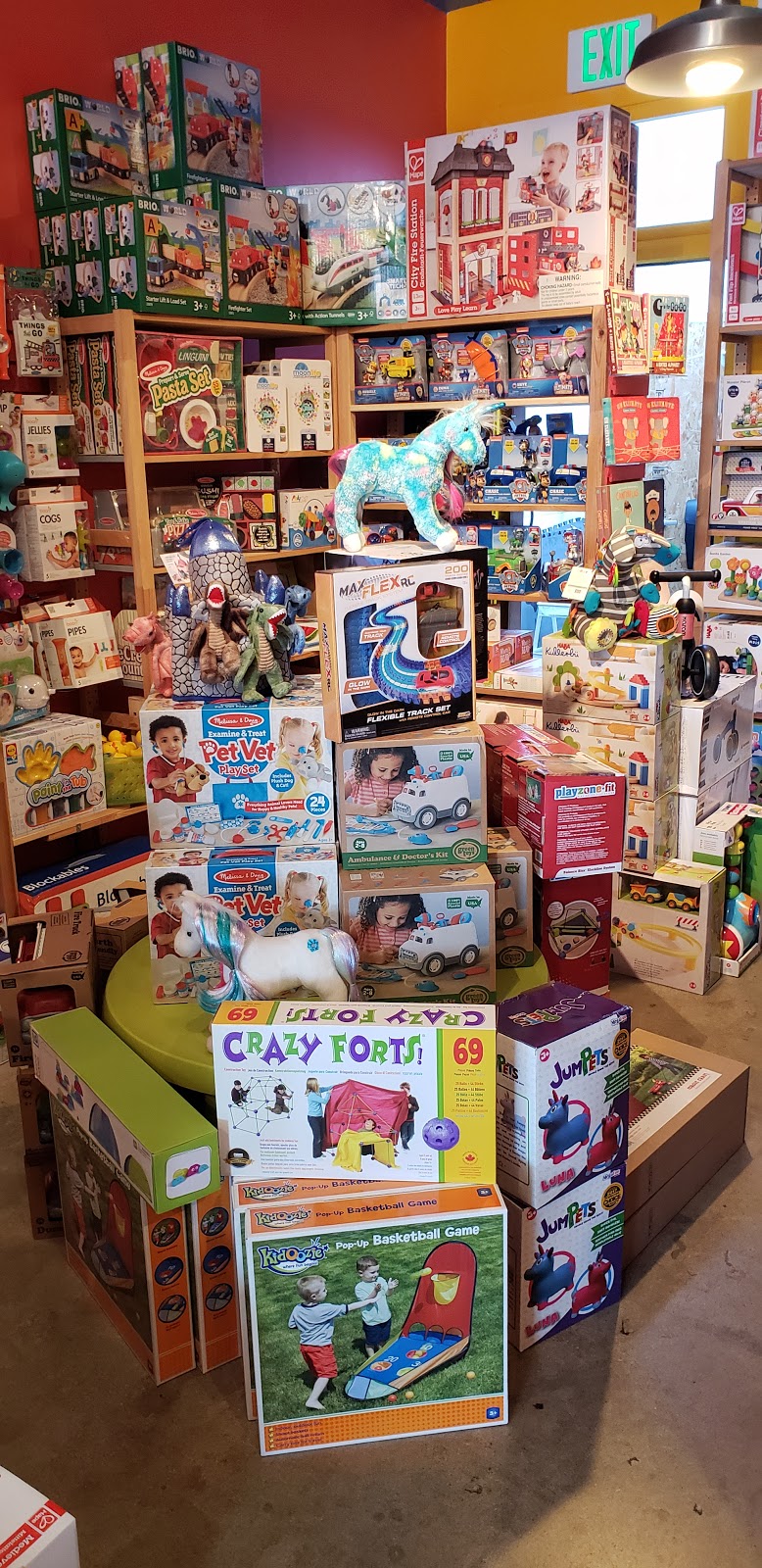 Huzzah! Toys | 2122 Lincoln Blvd, Venice, CA 90291, USA | Phone: (310) 452-2900