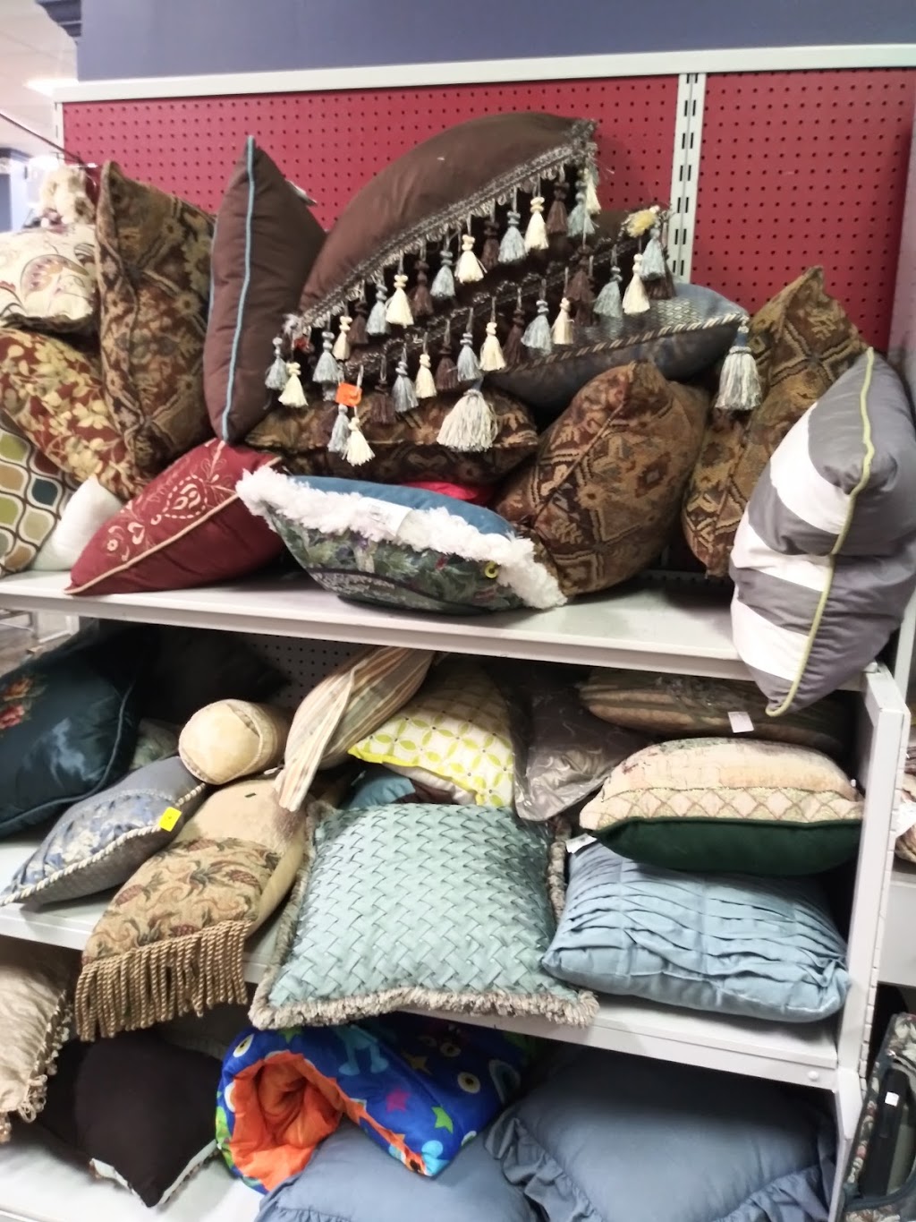 Second Hand Rose Resale Shop | 158 S Main St, Mt Clemens, MI 48043, USA | Phone: (586) 468-3083