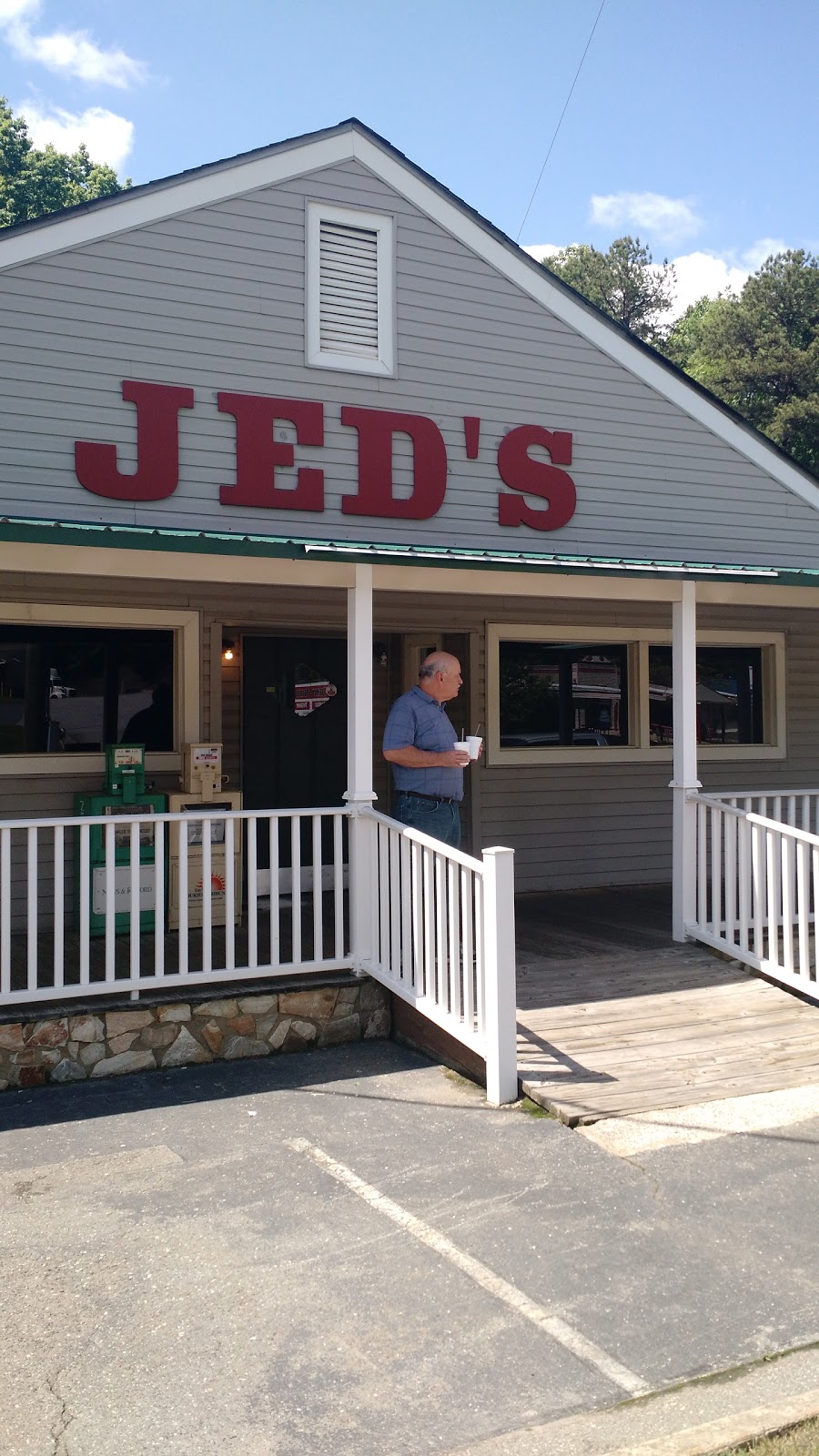 Jeds Bar-B-Que | 1213 N Fayetteville St, Asheboro, NC 27203, USA | Phone: (336) 626-2465