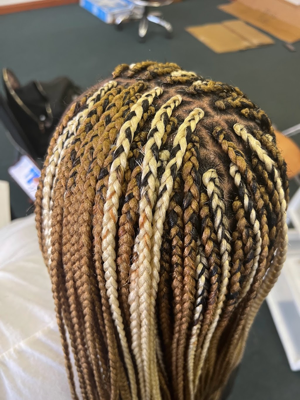 African Hair Braiding With Deede. | 26054 Five Mile Rd, Redford Charter Twp, MI 48239, USA | Phone: (313) 452-1598