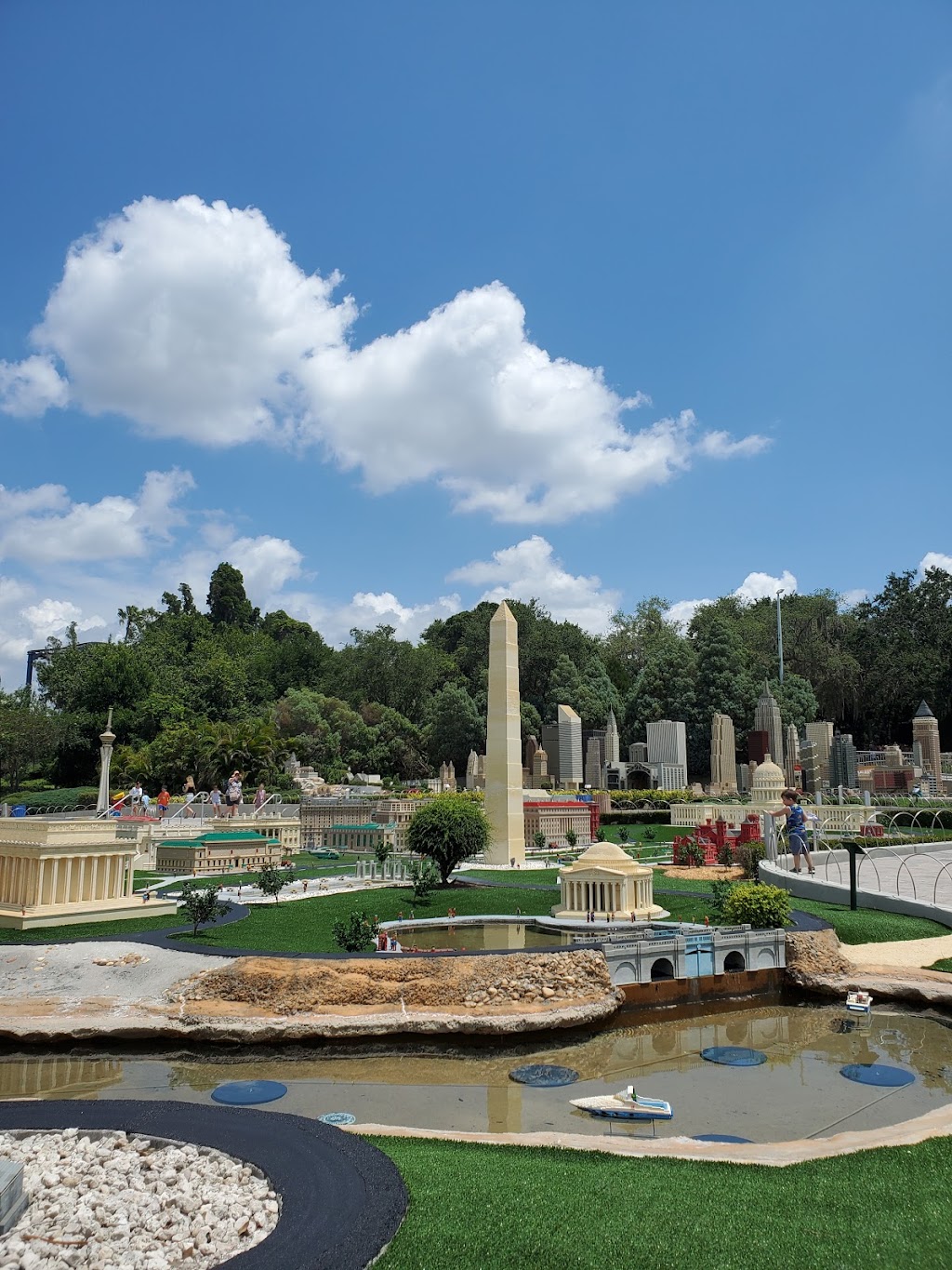 Miniland USA | 1 Legoland Dr, Carlsbad, CA 92008, USA | Phone: (877) 376-5346