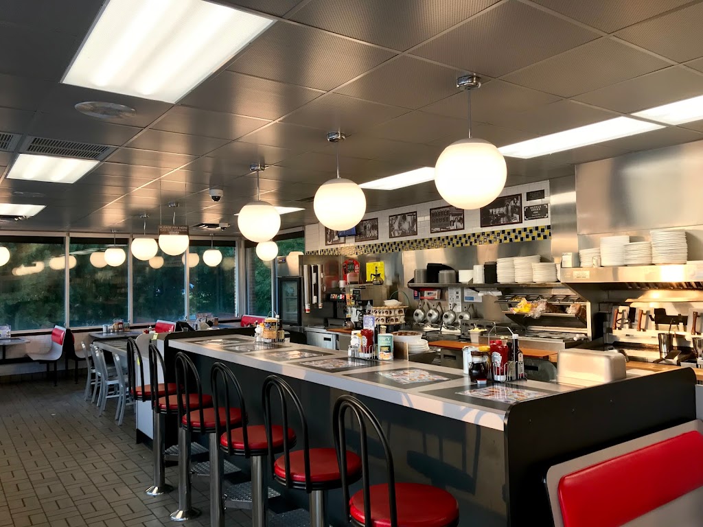 Waffle House | 2516 Nimmo Pkwy, Virginia Beach, VA 23456, USA | Phone: (757) 652-0973