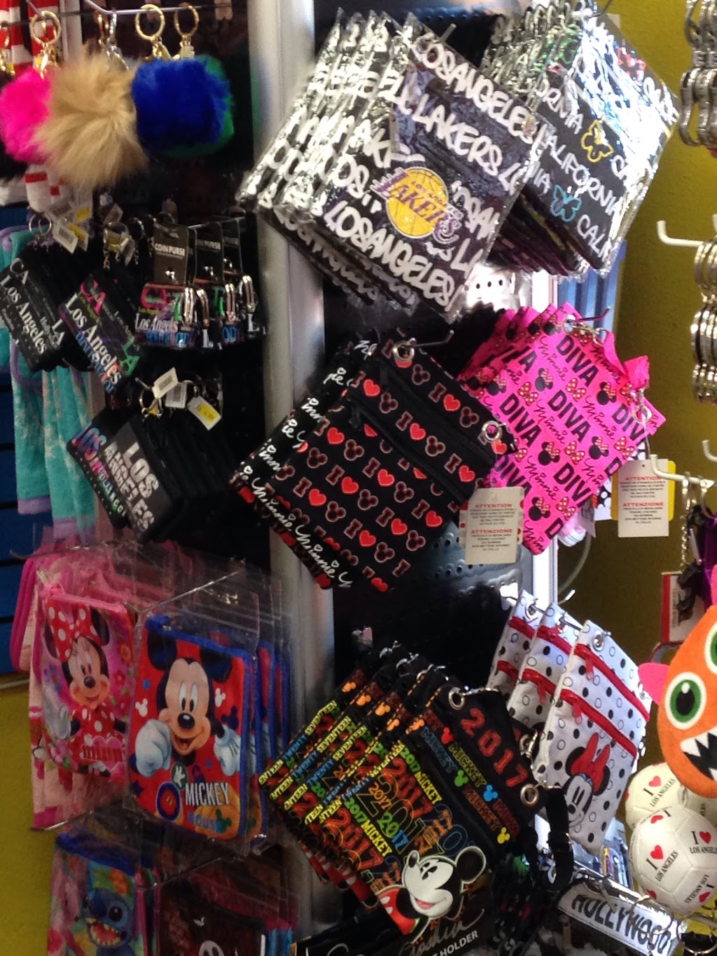 Ca Souvenirs | 1770 Harbor Blvd #112, Anaheim, CA 92802, USA | Phone: (714) 583-8338