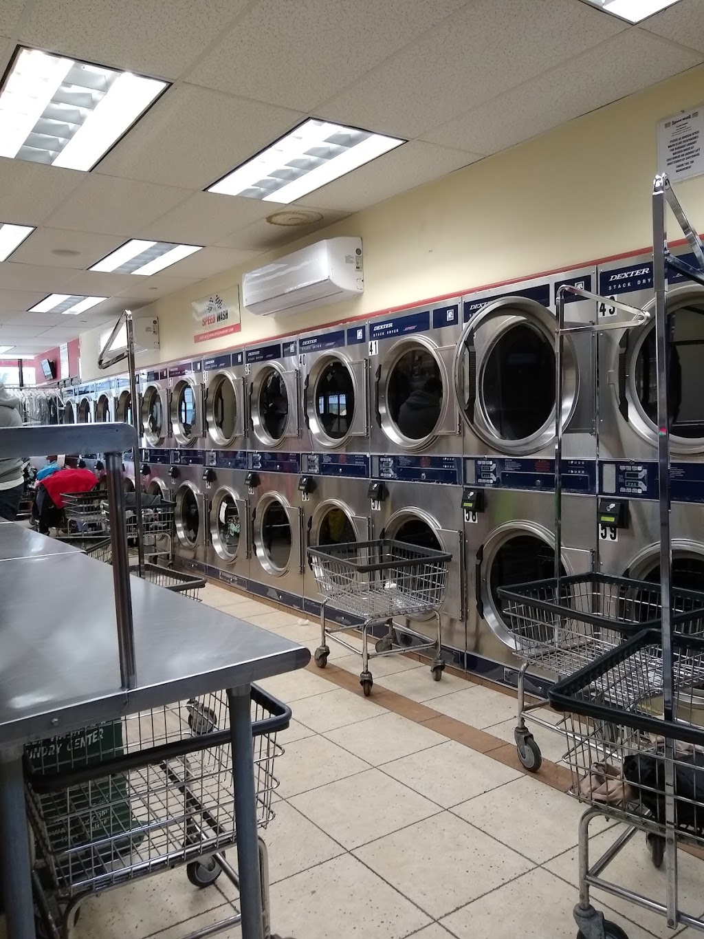 Speedwash Laundry Center | 2919 21st Ave, Queens, NY 11105, USA | Phone: (718) 606-9474