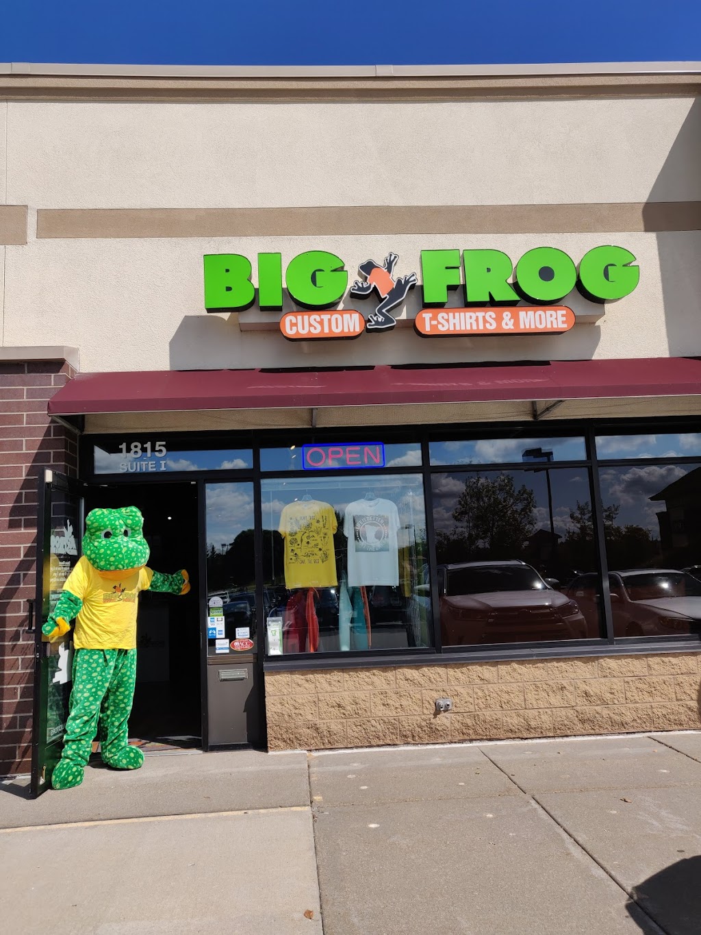 Big Frog Custom T-Shirts & More | 1785 Radio Dr STE C, Woodbury, MN 55125, USA | Phone: (651) 683-2313