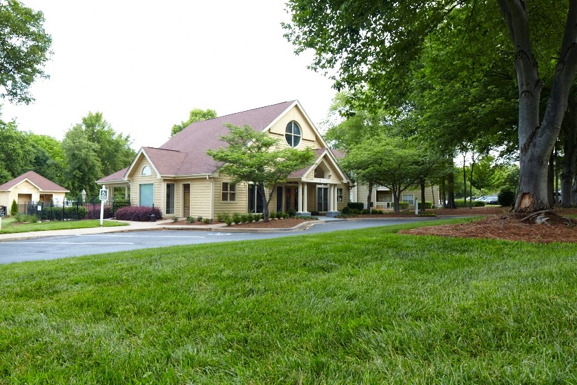 Delta Crossing Apartments | 6000 Delta Crossing Ln, Charlotte, NC 28212, USA | Phone: (704) 486-1415