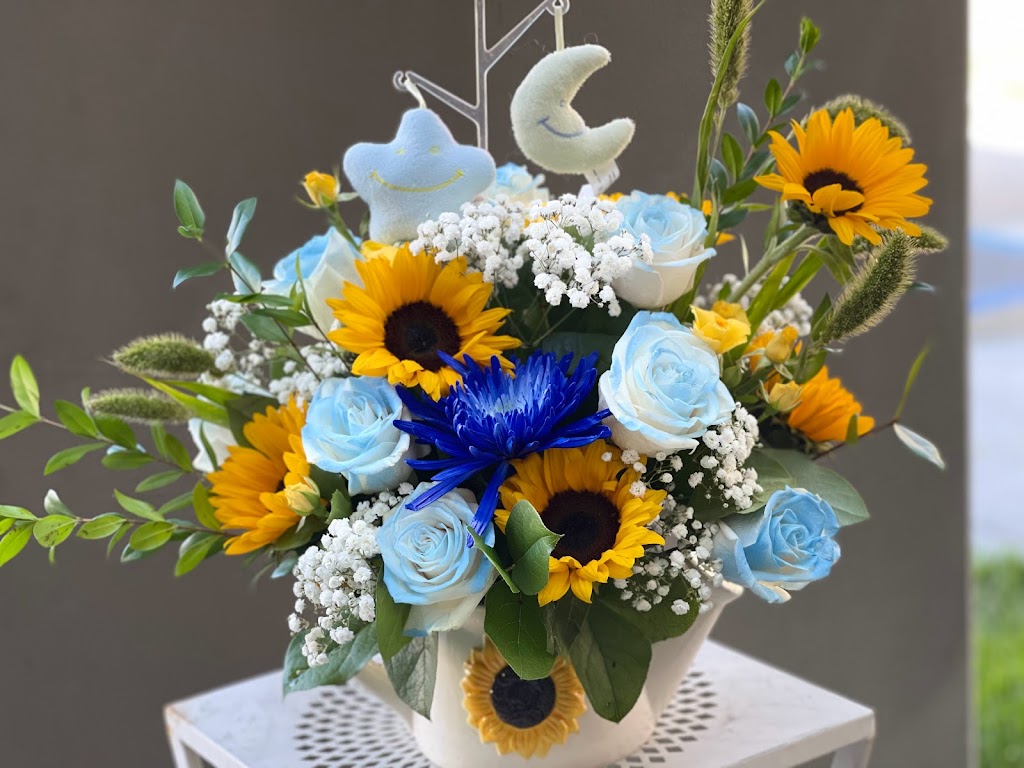 HB Florist-Queens Flowers | 5932 Bolsa Ave STE 101, Huntington Beach, CA 92649, USA | Phone: (714) 842-0696