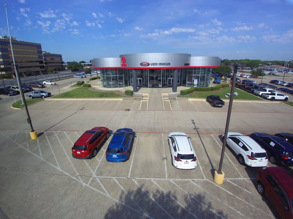 Freeman Toyota | 204 NE Loop 820, Hurst, TX 76053, USA | Phone: (817) 383-0871