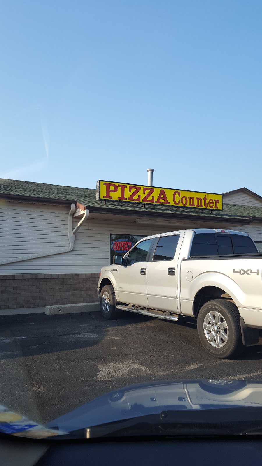 Pizza Counter | 610 Veterans Memorial Hwy Ste B, Council Bluffs, IA 51501, USA | Phone: (712) 366-0593