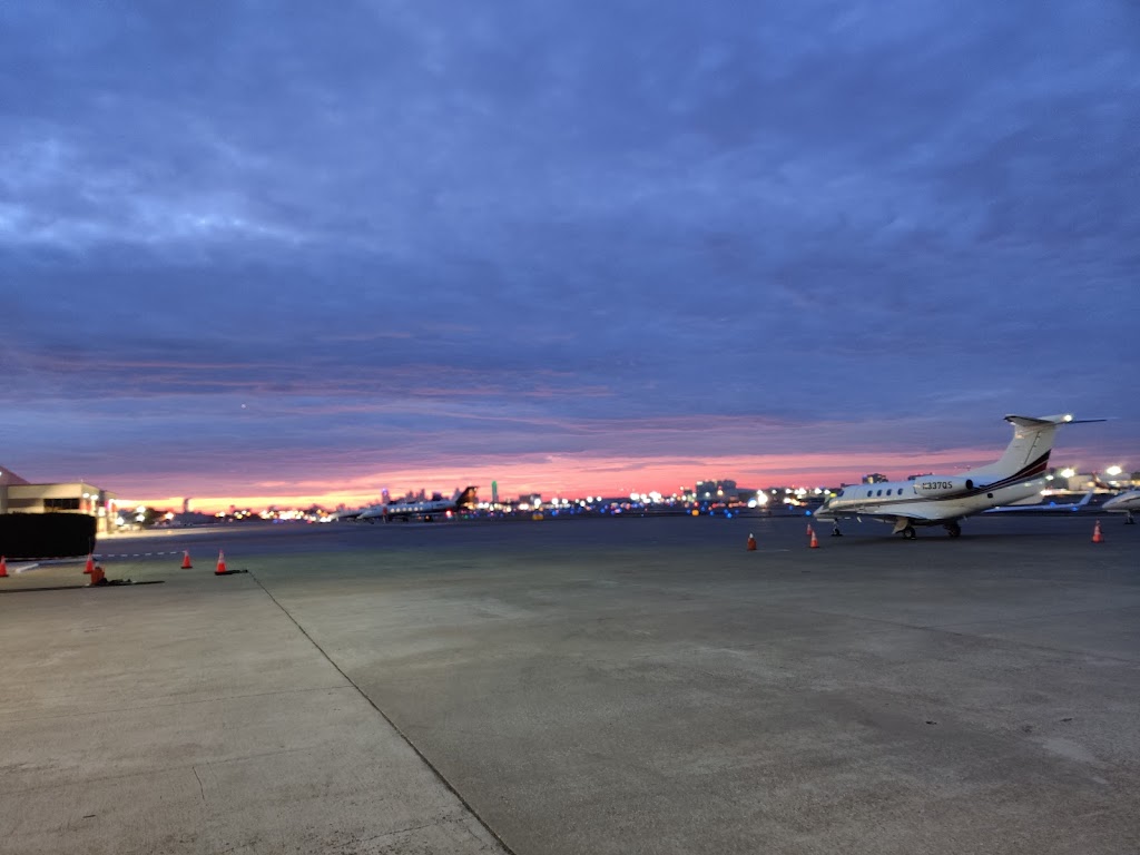 Signature Flight Support DAL - Dallas Love Field Terminal 1 | 8001 Lemmon Ave, Dallas, TX 75209, USA | Phone: (214) 956-1000