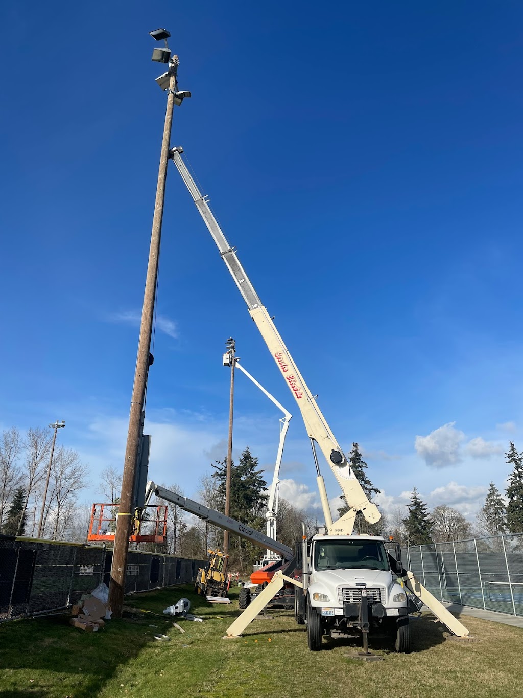 Service Electric Co | 1615 1st St, Snohomish, WA 98290, USA | Phone: (360) 568-6966