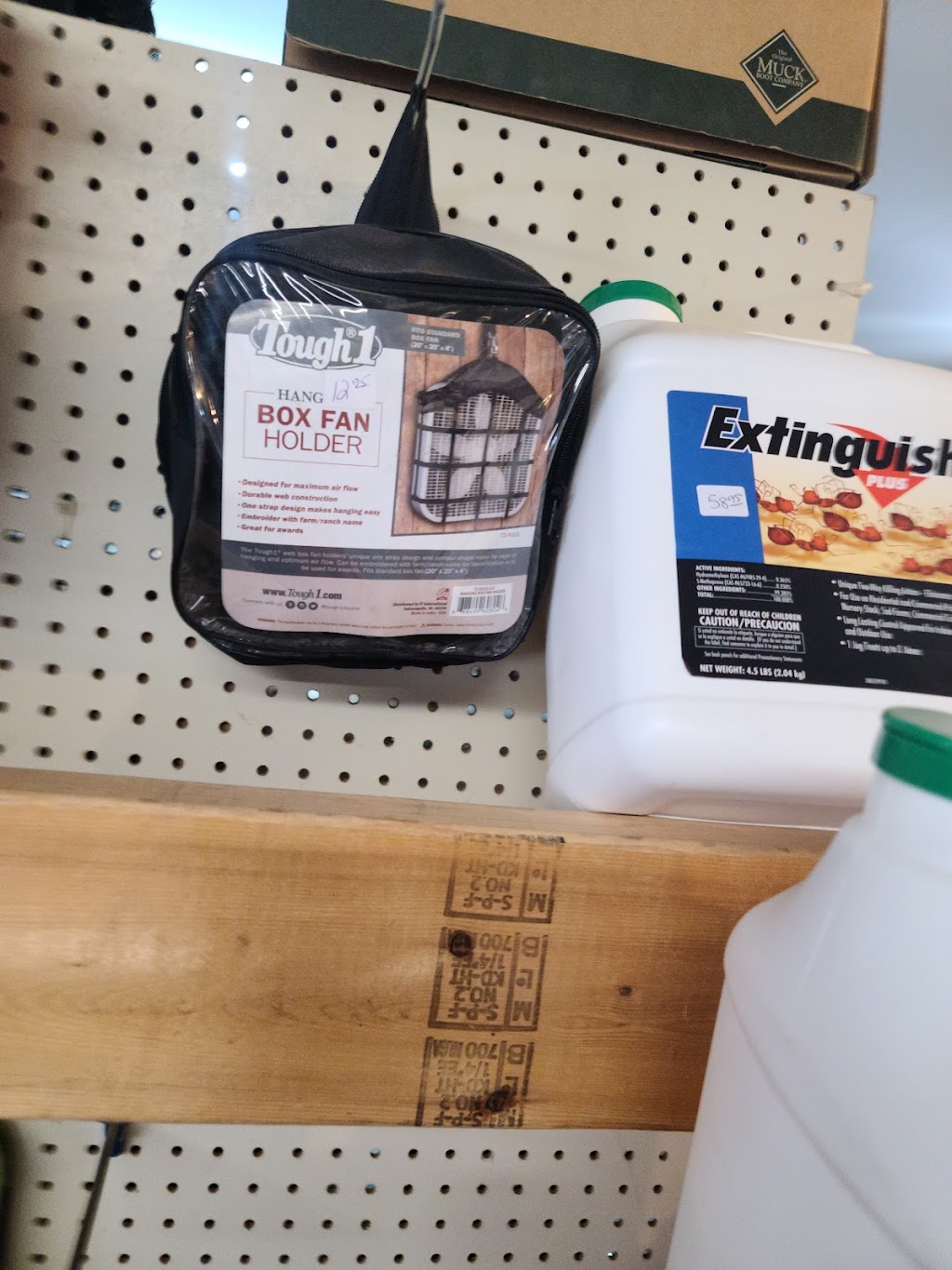 Twin Oaks Feed & Supply | 8501 Kennebec Rd, Willow Spring, NC 27592, USA | Phone: (919) 557-2297