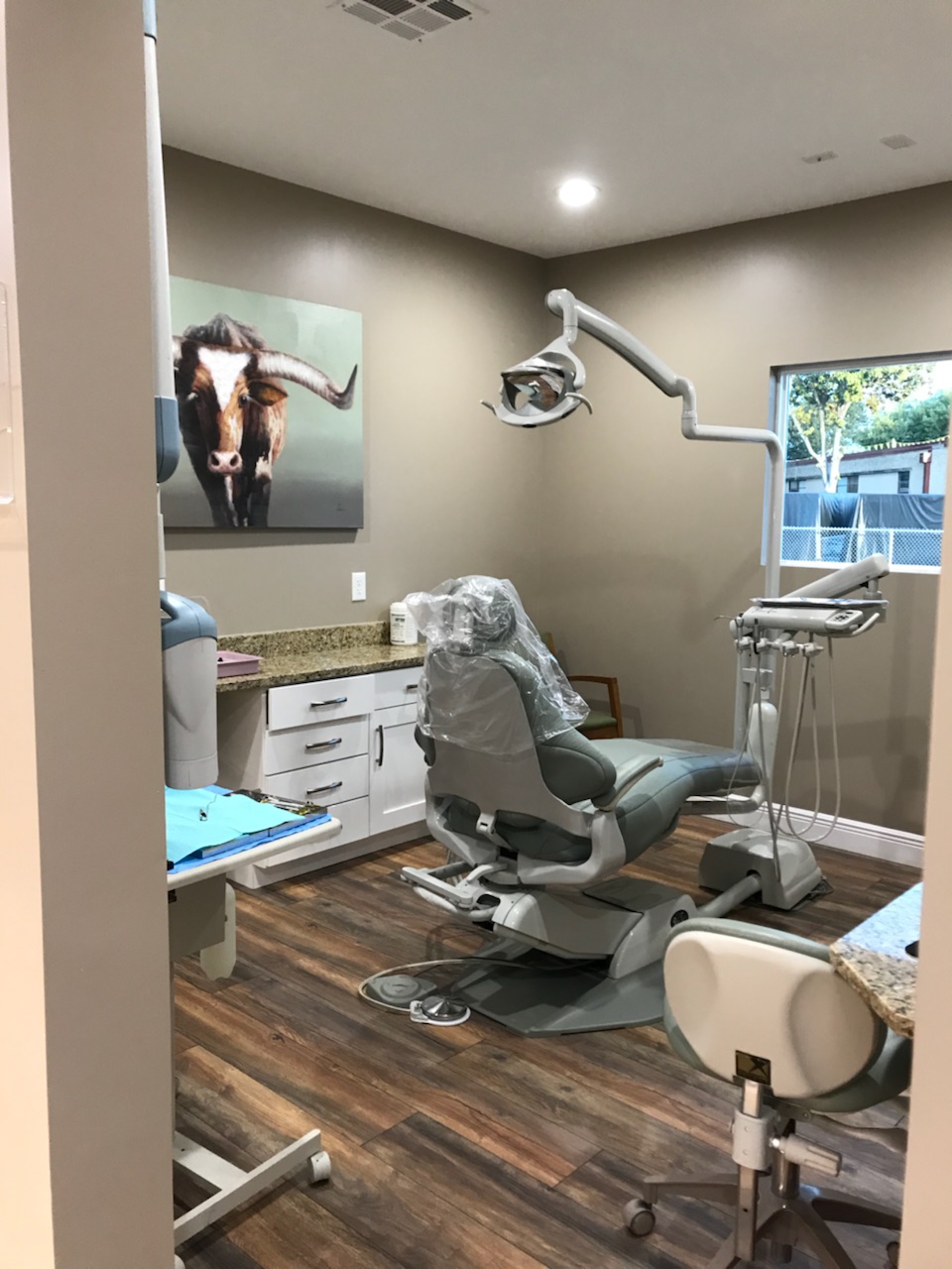 Town Square Dental | 1314 Constantinople St, Castroville, TX 78009, USA | Phone: (830) 538-2236