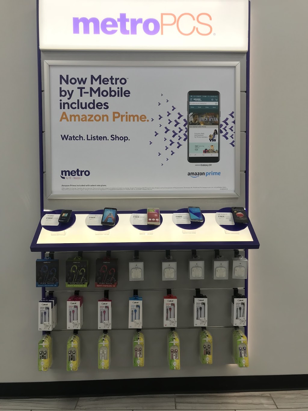 Metro by T-Mobile | 211 Middlebelt Rd, Garden City, MI 48135, USA | Phone: (734) 466-3200