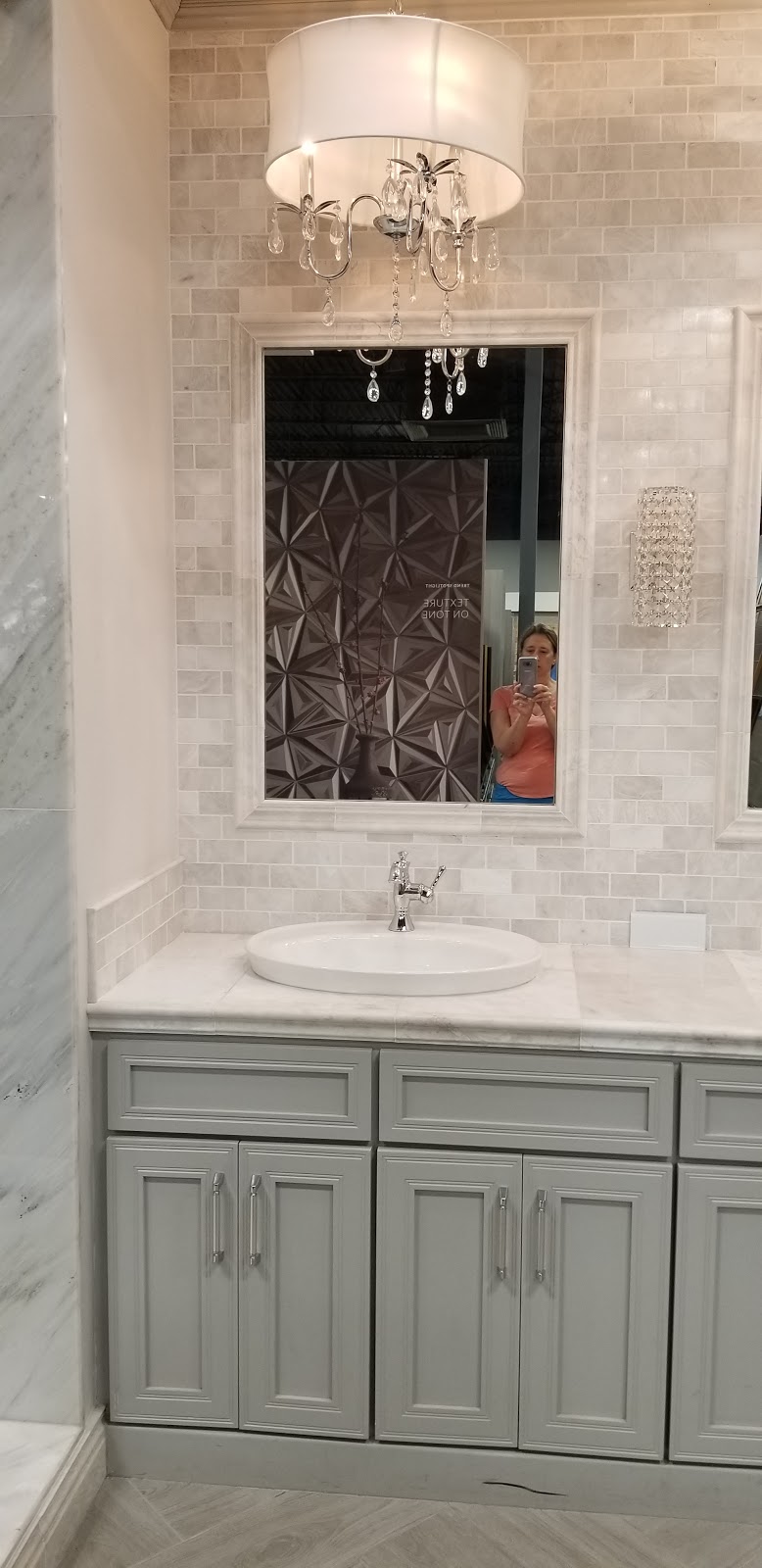 The Tile Shop | 3095 Disney St, Cincinnati, OH 45209 | Phone: (513) 250-4968