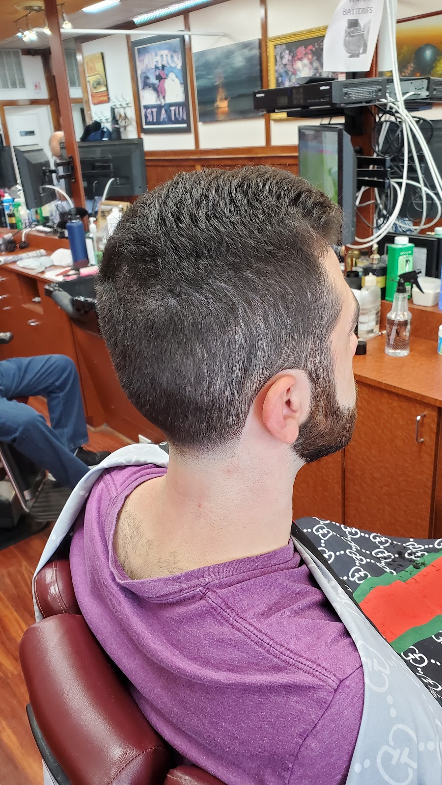 Lorenzos Haircutting | 1314 Peninsula Blvd, Hewlett, NY 11557, USA | Phone: (516) 791-9784