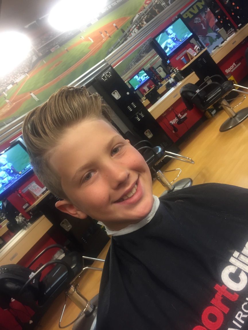 Sport Clips Haircuts of South Anchorage | 8920 Old Seward Hwy, Anchorage, AK 99515, USA | Phone: (907) 349-2550