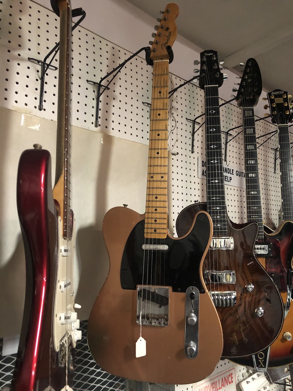 Greager Guitars | 4508 PA-136, Greensburg, PA 15601, USA | Phone: (724) 837-5824