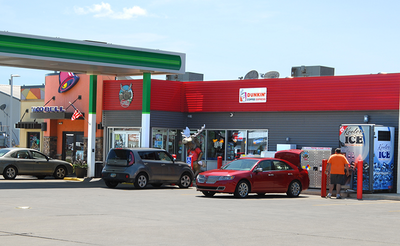 Mickey Mart | 704 N Main St, Wellington, OH 44090, USA | Phone: (440) 647-9400