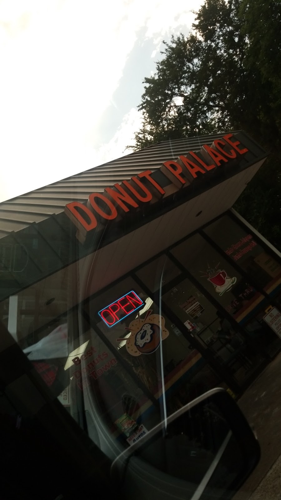 Donut Palace | 11401 Elam Rd # 121, Mesquite, TX 75180, USA | Phone: (972) 557-9482