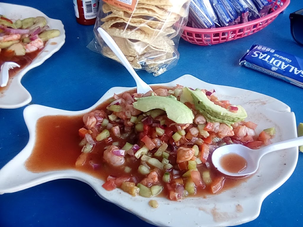 Mariscos El Viejon | Sin nombre No. 1327 129, Pob Delejido Francisco Villa, Tijuana, B.C., Mexico | Phone: 664 541 7961