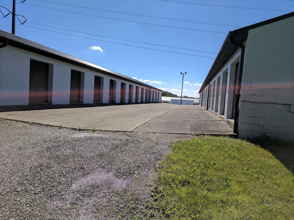 Airport Self Storage | 55 Economy Grade Rd, Coraopolis, PA 15108, USA | Phone: (412) 264-2002