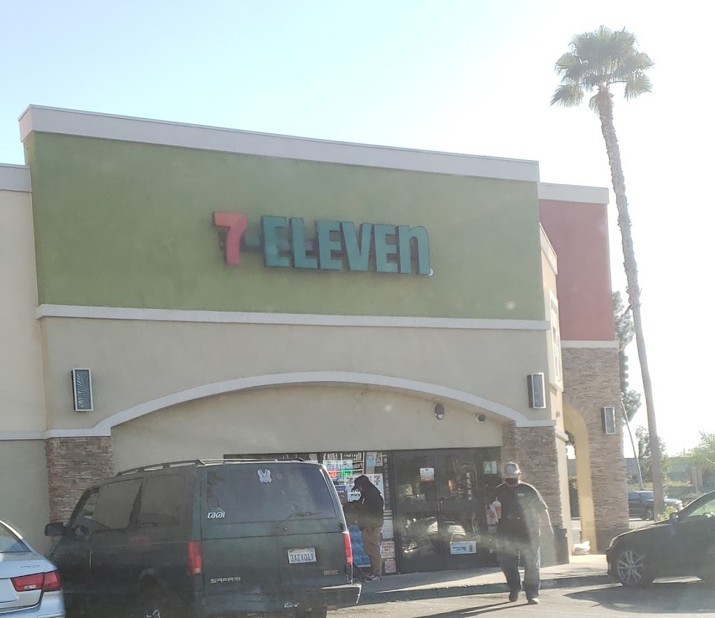 7-Eleven | 100 N Grand Ave, West Covina, CA 91791, USA | Phone: (626) 331-5580