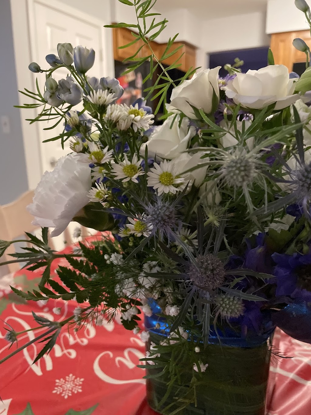 Auroras Florist Country Owl | 86 Barrington Town Square, Aurora, OH 44202, USA | Phone: (330) 562-6342