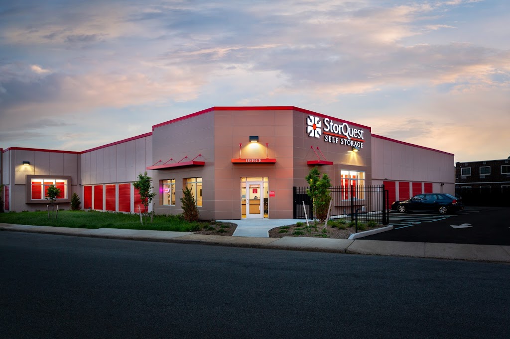 StorQuest Self Storage | 724 Park Pl, Long Beach, NY 11561, USA | Phone: (561) 600-7743