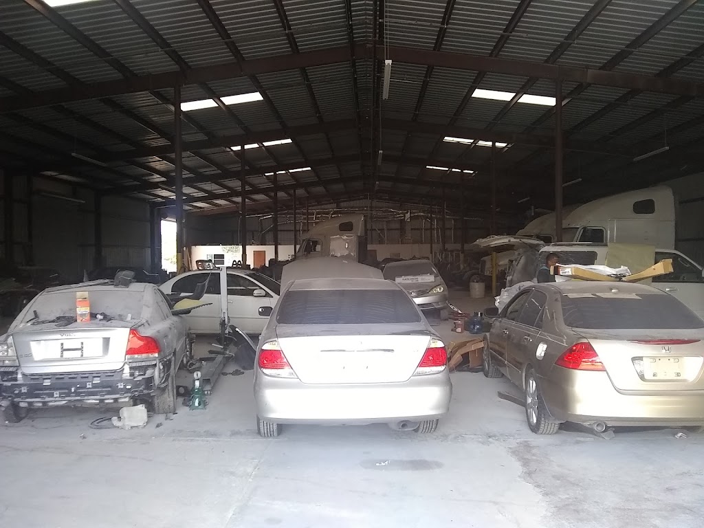 Albert Auto Body | 114 Industrial Dr, Kennedale, TX 76060, USA | Phone: (817) 448-3478