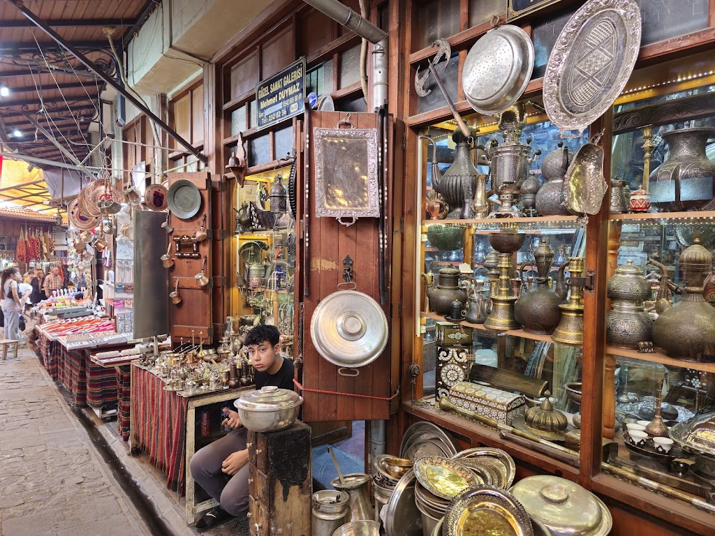 Coppersmith Bazaar | Boyacı, Eskici Çarşısı Sk., 27400 Şahinbey/Gaziantep, Türkiye | Phone: 0536 554 72 64