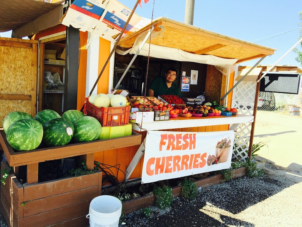 Fruit stand 鄉吧佬水果站 | 8191 E Kings Canyon Rd, Fresno, CA 93737, USA | Phone: (559) 457-8888