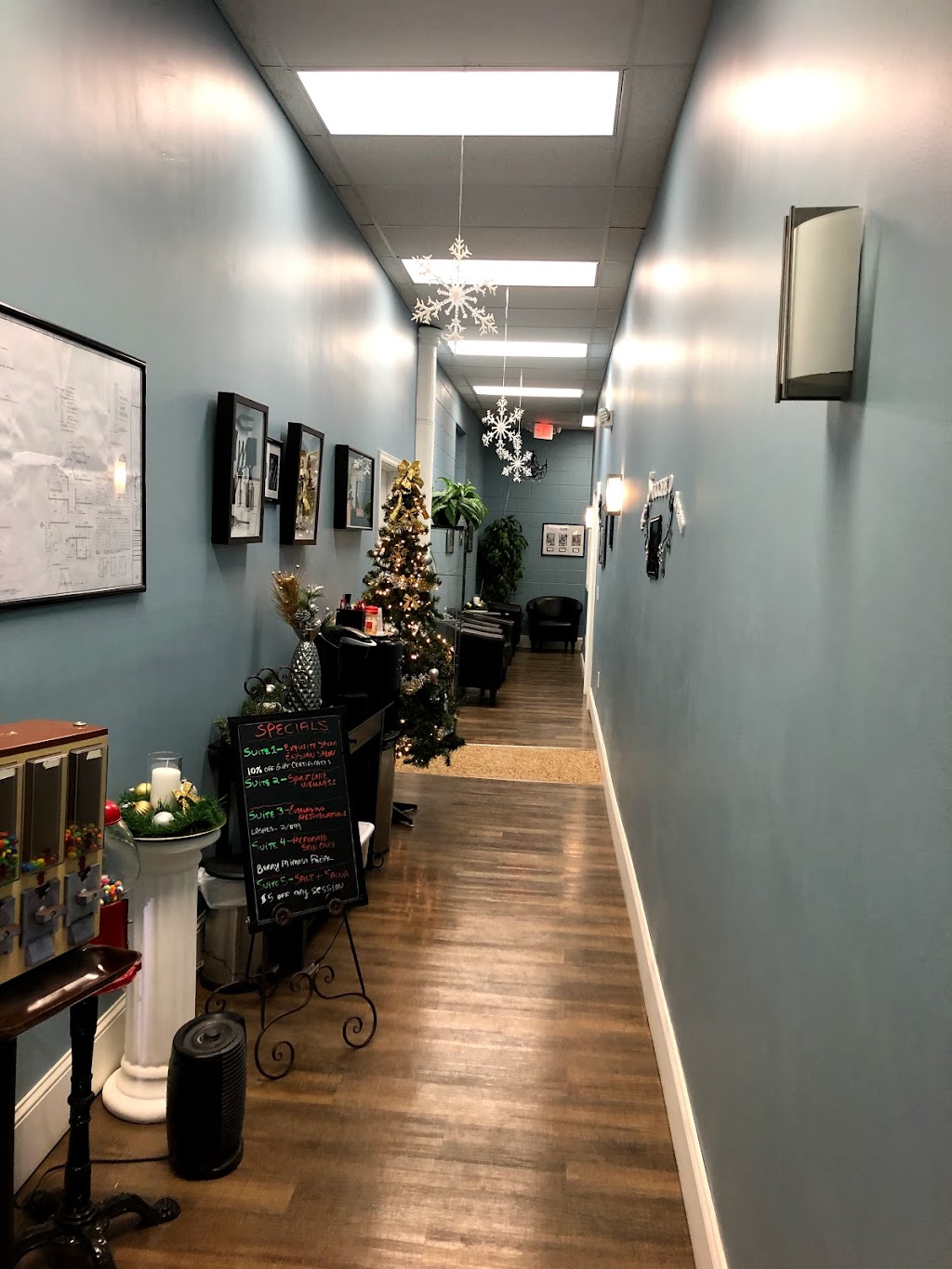 Aspire Salon Suites LLC | 507 Hitchcock Street and Front Entrance, 520 South Blvd, Baraboo, WI 53913, USA | Phone: (608) 393-5886