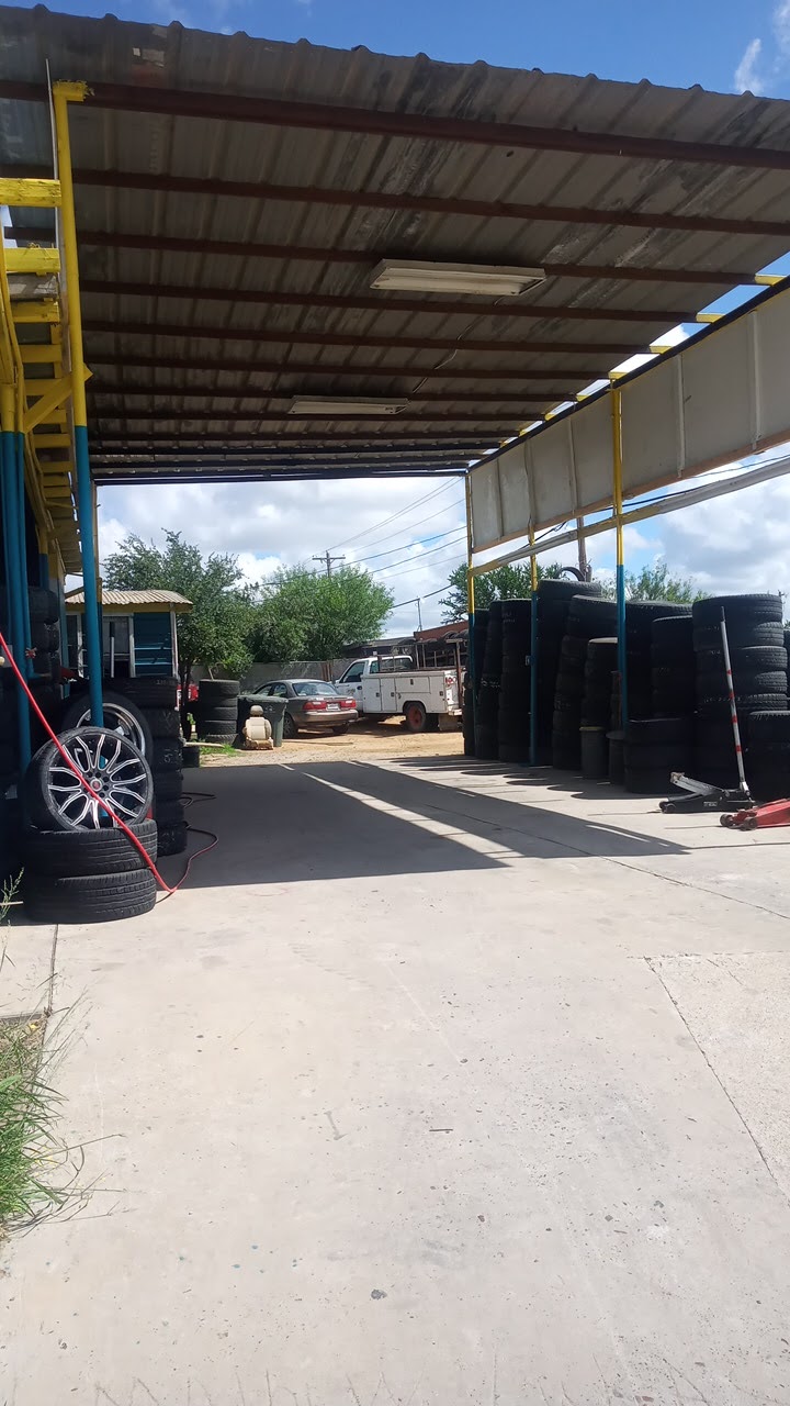 Carlos TIRE SHOP | 5604 Shea St, Laredo, TX 78043, USA | Phone: (956) 401-6611