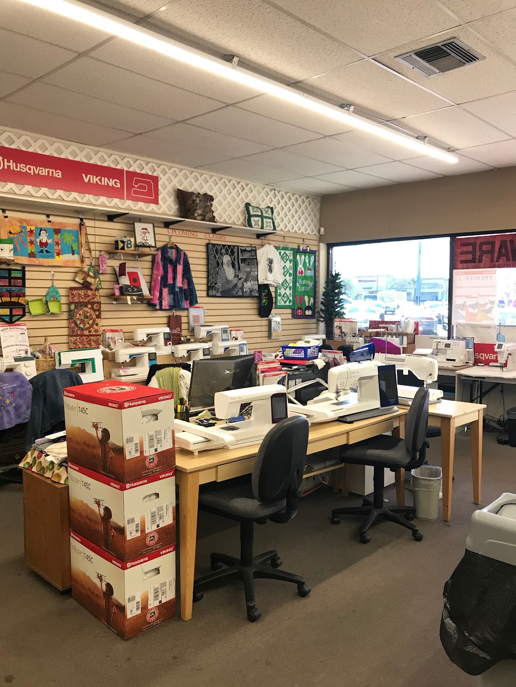 Ultimate Sewing Place | 5138 W Northern Ave, Glendale, AZ 85301, USA | Phone: (623) 937-2293