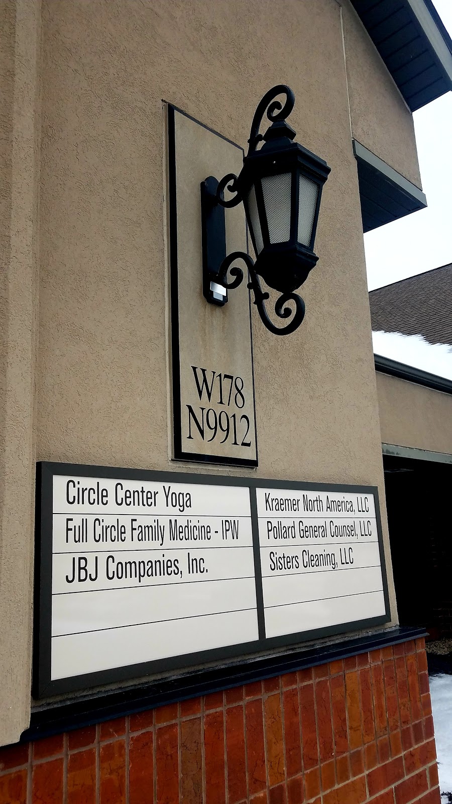 Full Circle Family Medicine ~ Kirsten OQuinn, M.D. | W178 N9912 Rivercrest Dr Suite 105, Germantown, WI 53022, USA | Phone: (262) 682-8810