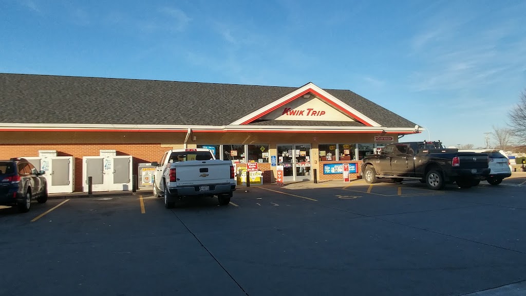 KWIK TRIP #441 | 1522 Vierling Dr E, Shakopee, MN 55379 | Phone: (952) 496-1081