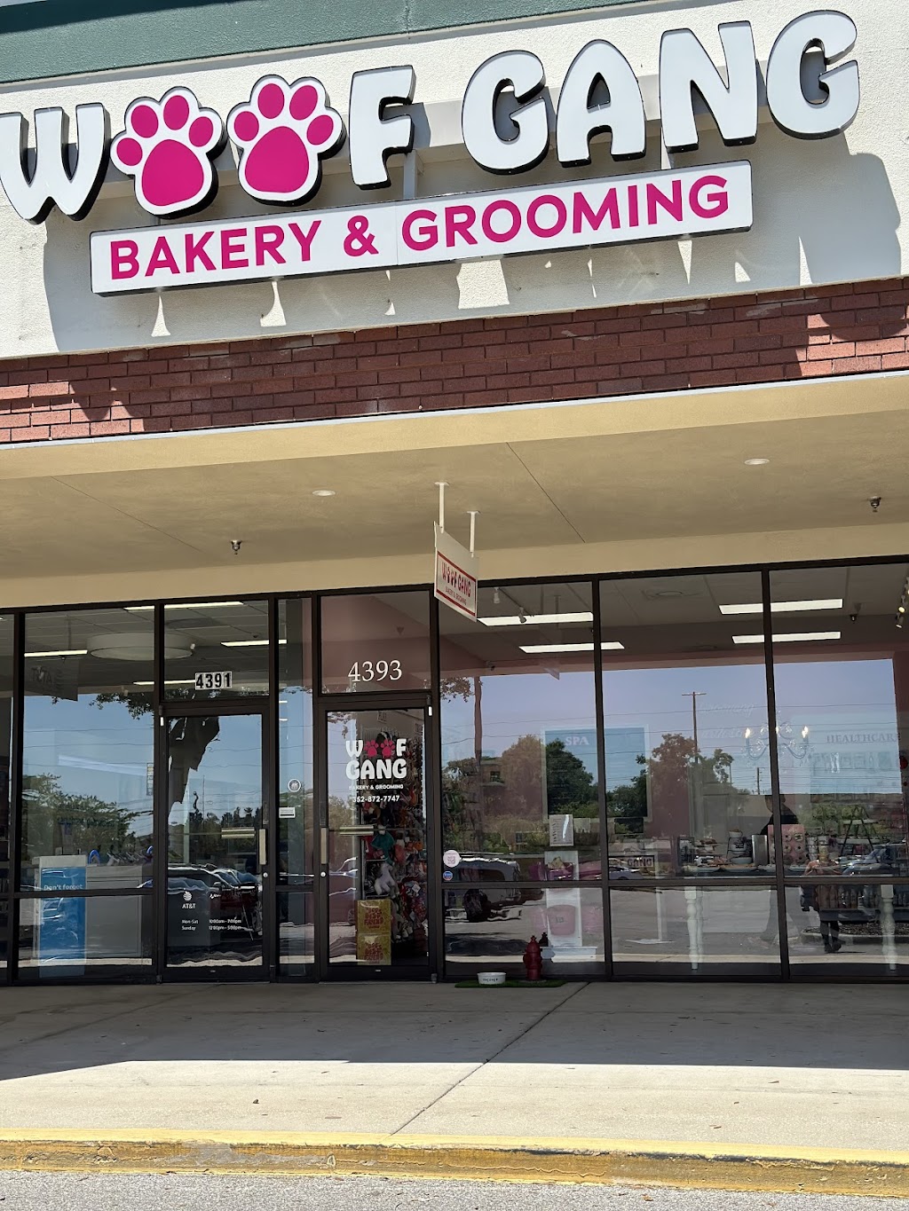 Woof Gang Bakery & Grooming Spring Hill | 4393 Commercial Way, Spring Hill, FL 34607, USA | Phone: (352) 872-7747