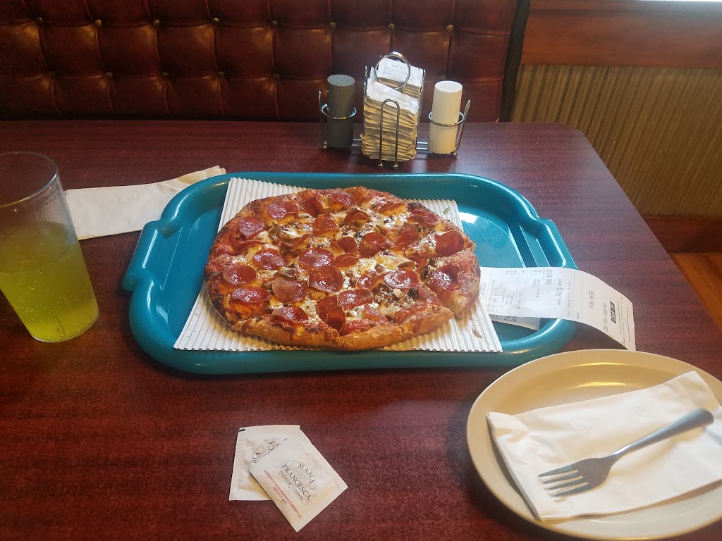 Colonial Pizza | 98 N Main St, Cedarville, OH 45314, USA | Phone: (937) 766-5779