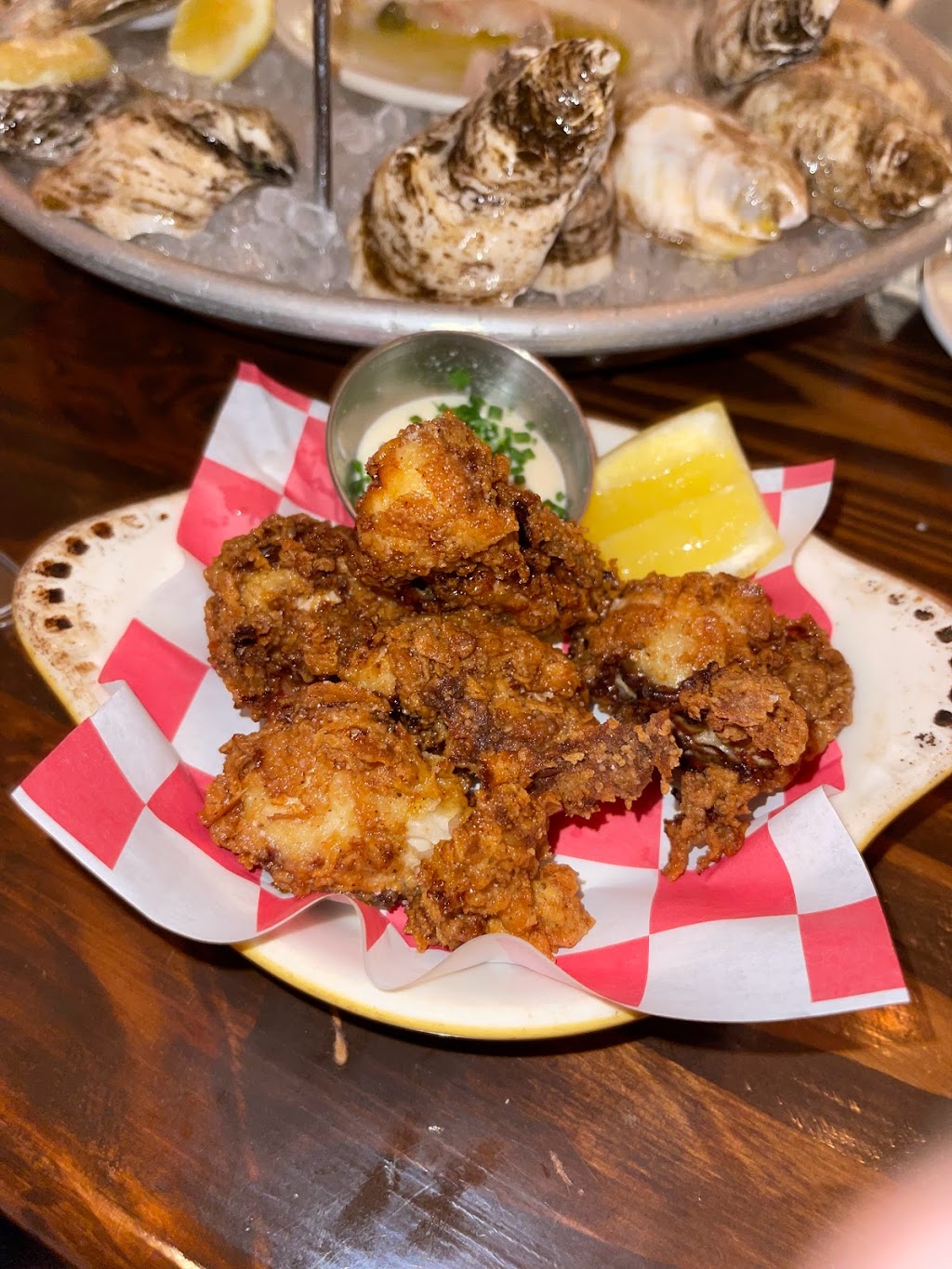Found Oyster | 4880 Fountain Ave, Los Angeles, CA 90029, USA | Phone: (323) 486-7920