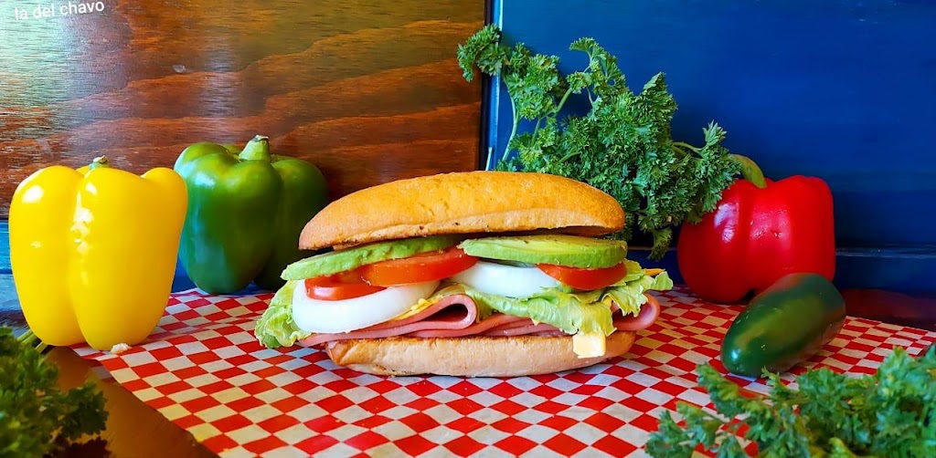 Tortas Las Cuadradas | 12a, Loma Bonita Nte., 22604 Tijuana, B.C., Mexico | Phone: 664 902 2910