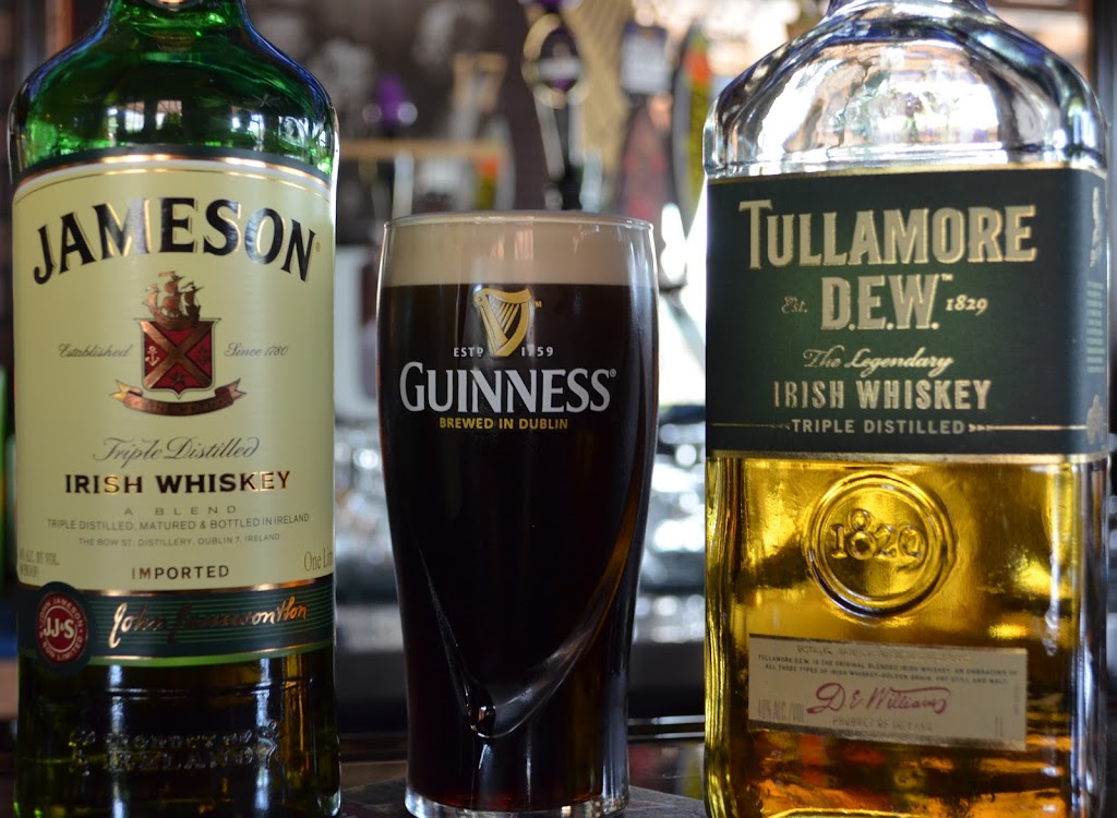 PaddyWagon Irish Pub | 4402 FL-64, Bradenton, FL 34208, USA | Phone: (941) 251-5946