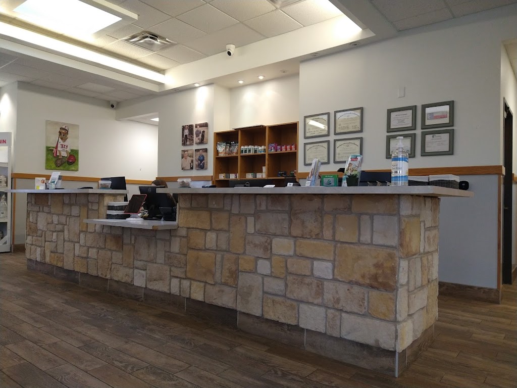 Live Oak Animal Hospital South | 11302 Indiana Ave, Lubbock, TX 79423, USA | Phone: (806) 642-4010