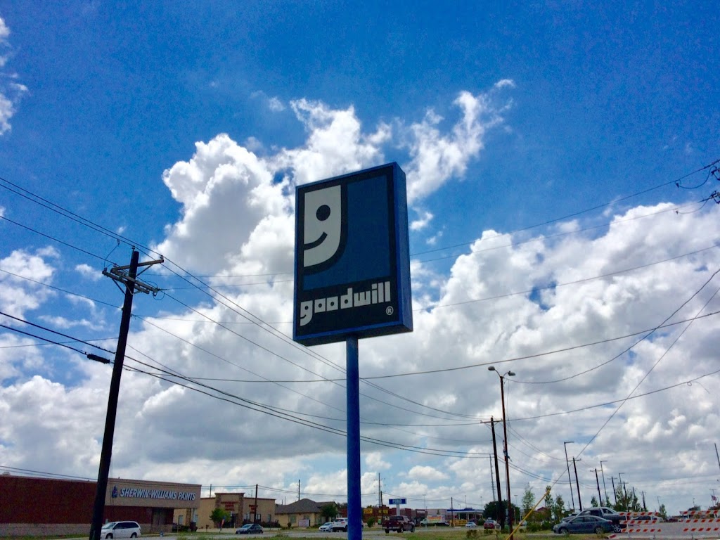 Goodwill Store - Denton | 2030 W University Dr, Denton, TX 76201, USA | Phone: (940) 566-0398